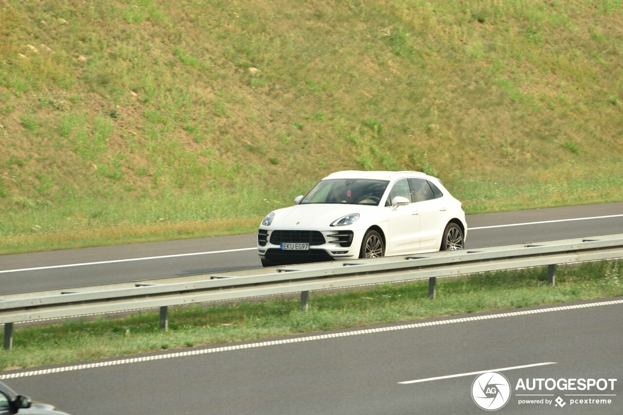 Porsche 95B Macan Turbo