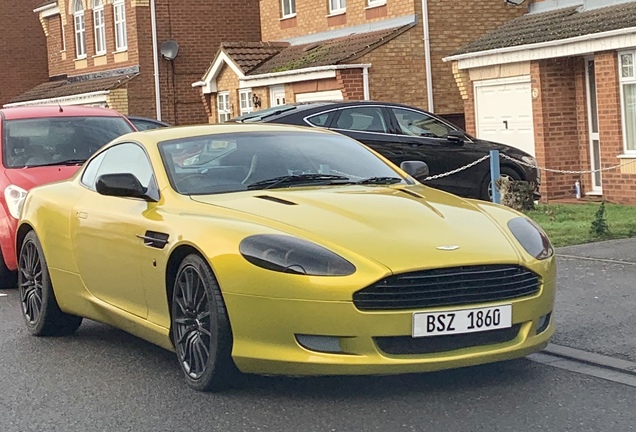 Aston Martin DB9