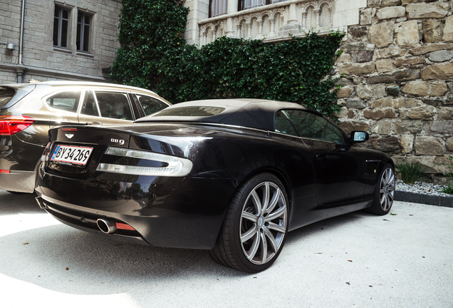 Aston Martin DB9 Volante