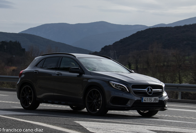 Mercedes-Benz GLA 45 AMG X156