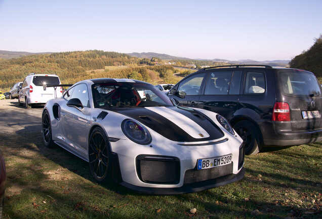 Porsche 991 GT2 RS Weissach Package