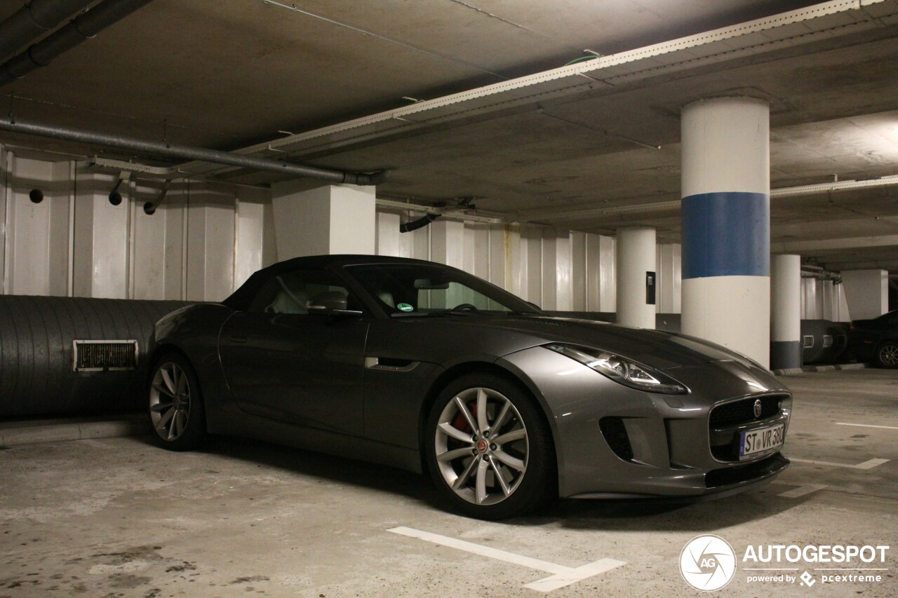 Jaguar F-TYPE S Convertible