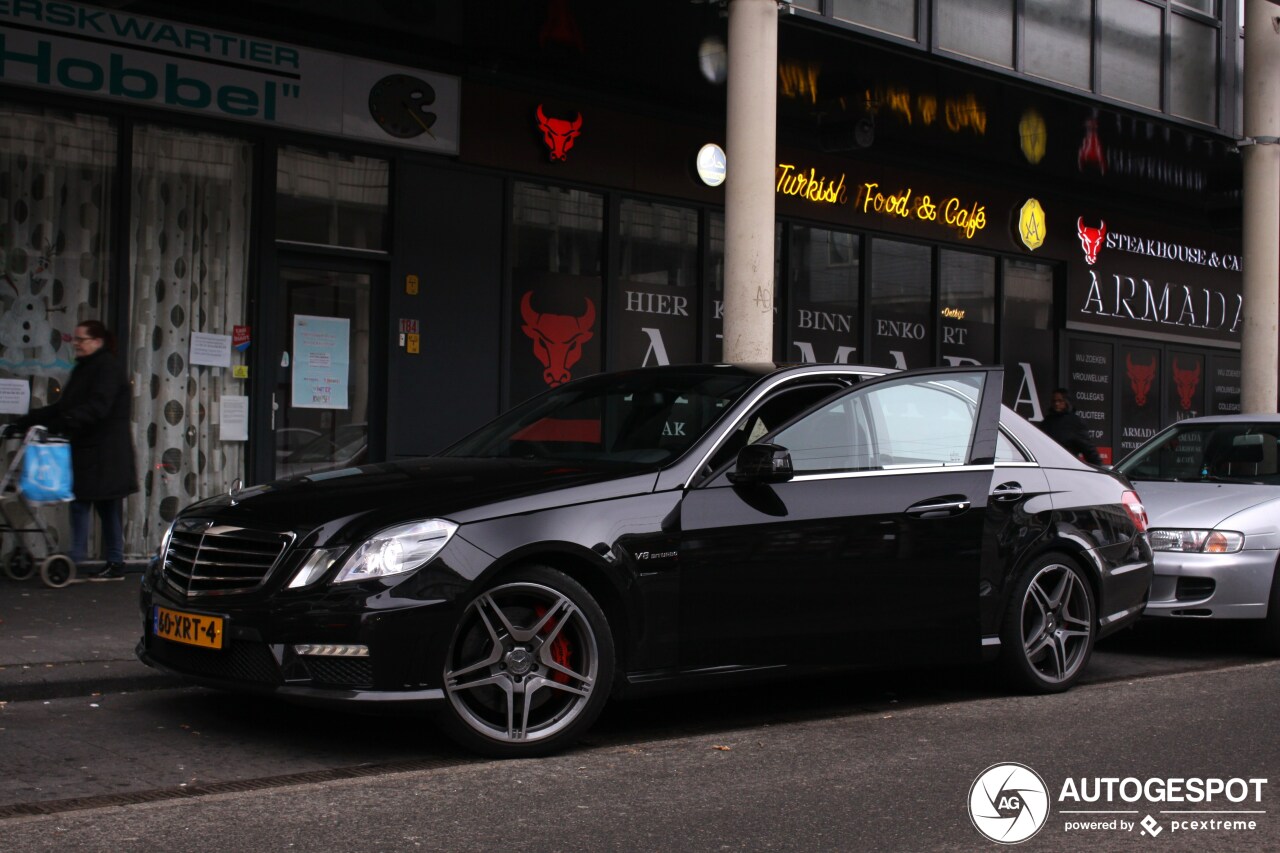 Mercedes-Benz E 63 AMG W212 V8 Biturbo