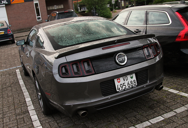 Ford Mustang GT 2013