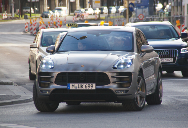 Porsche 95B Macan Turbo