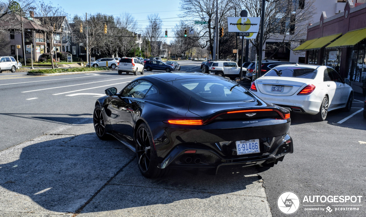 Aston Martin V8 Vantage 2018