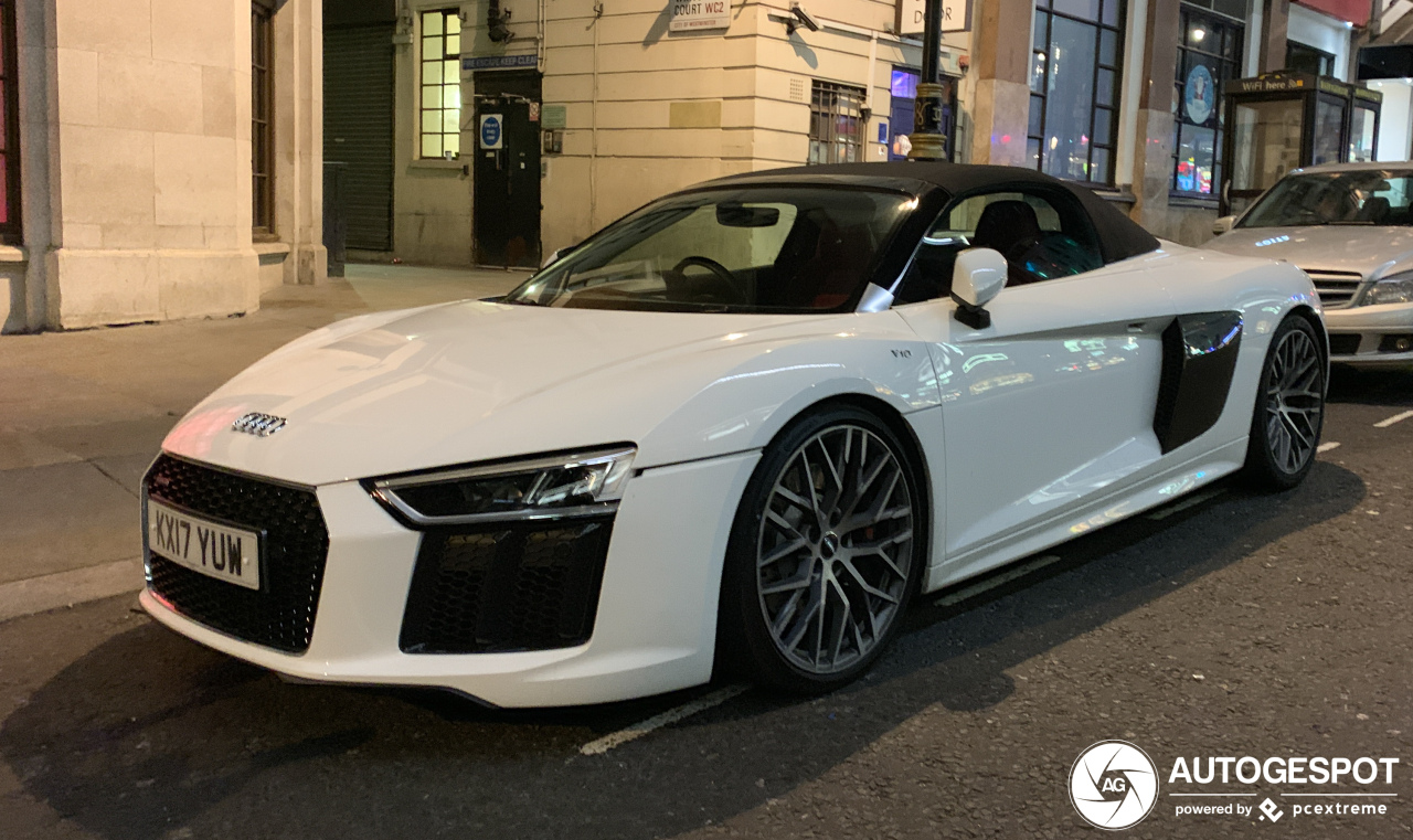 Audi R8 V10 Spyder 2016