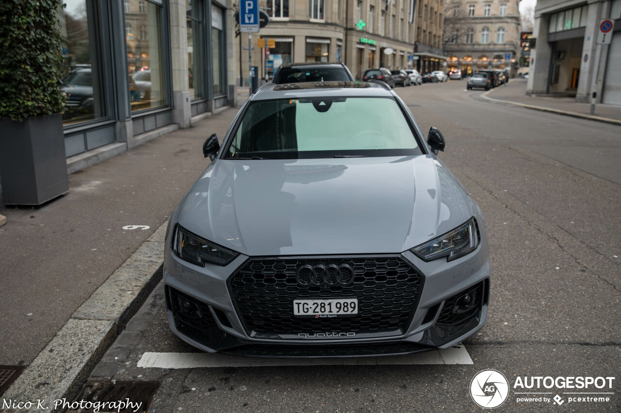 Audi RS4 Avant B9