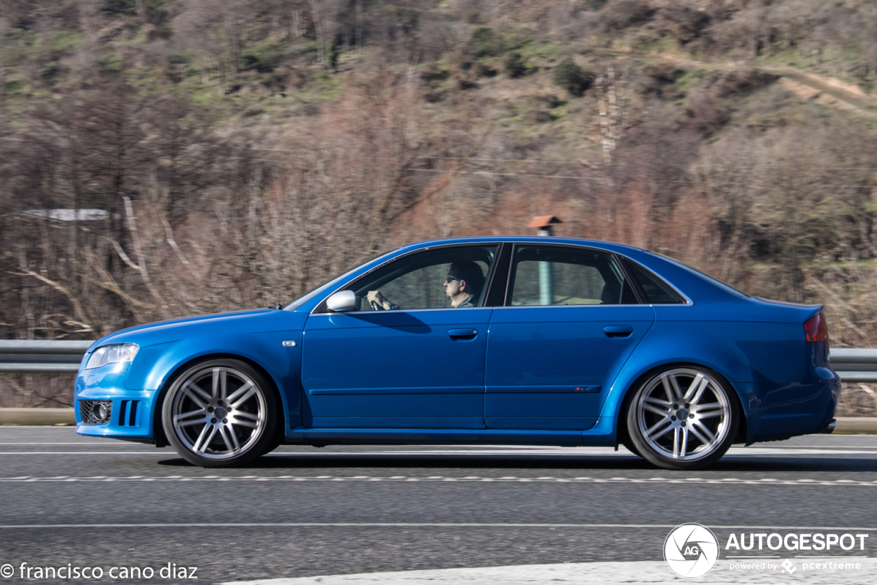 Audi MTM RS4 Sedan