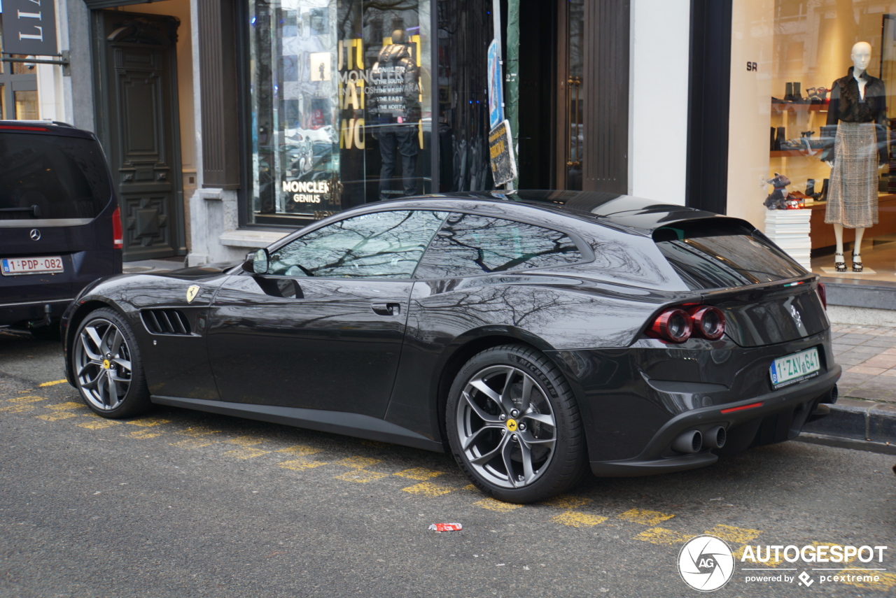 Ferrari GTC4Lusso T