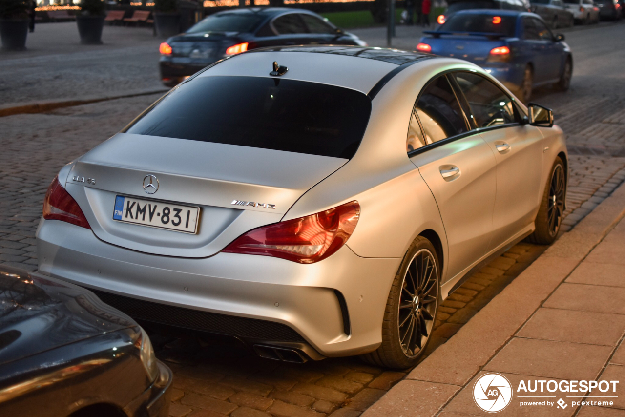 Mercedes-Benz CLA 45 AMG C117