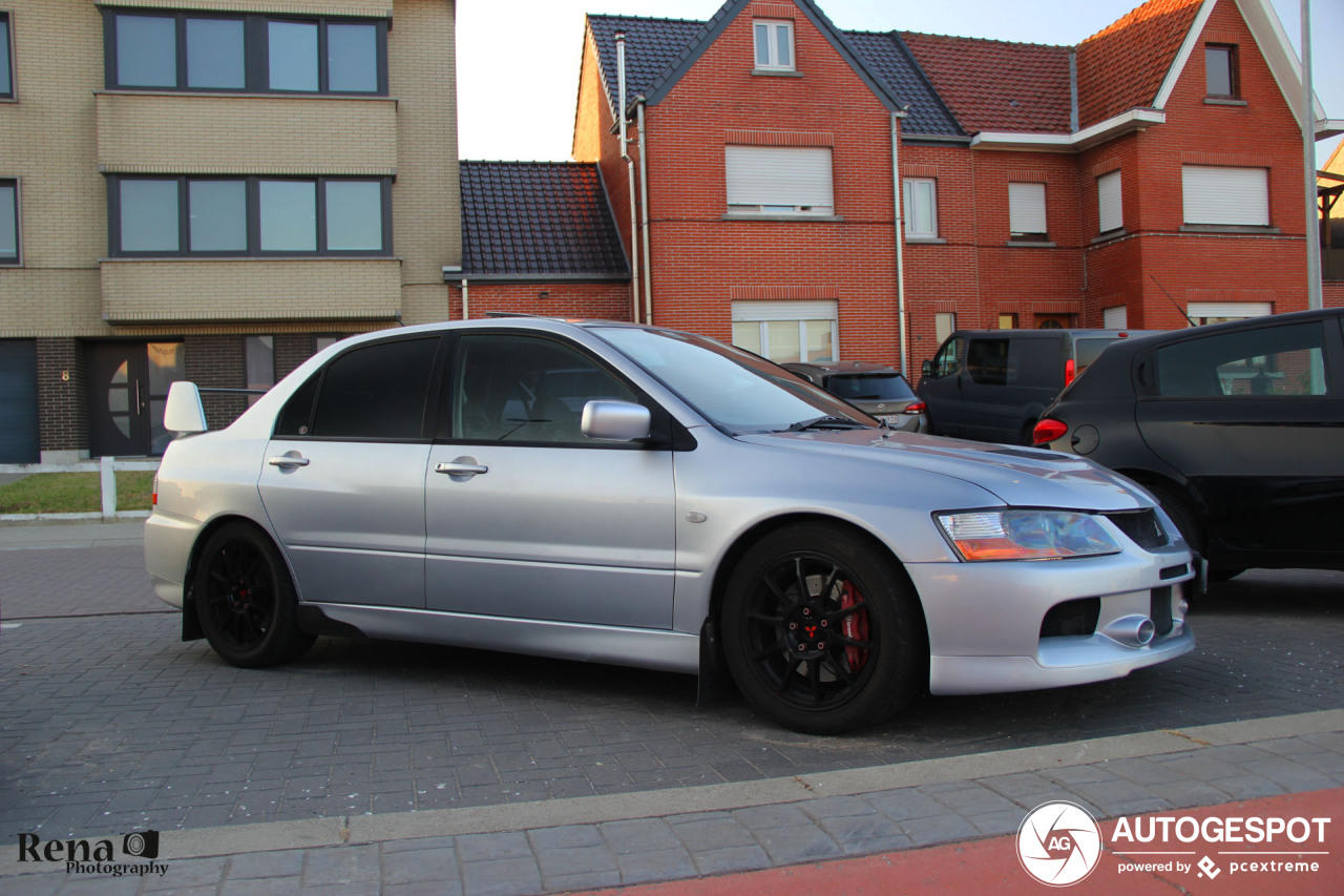 Mitsubishi Lancer Evolution IX