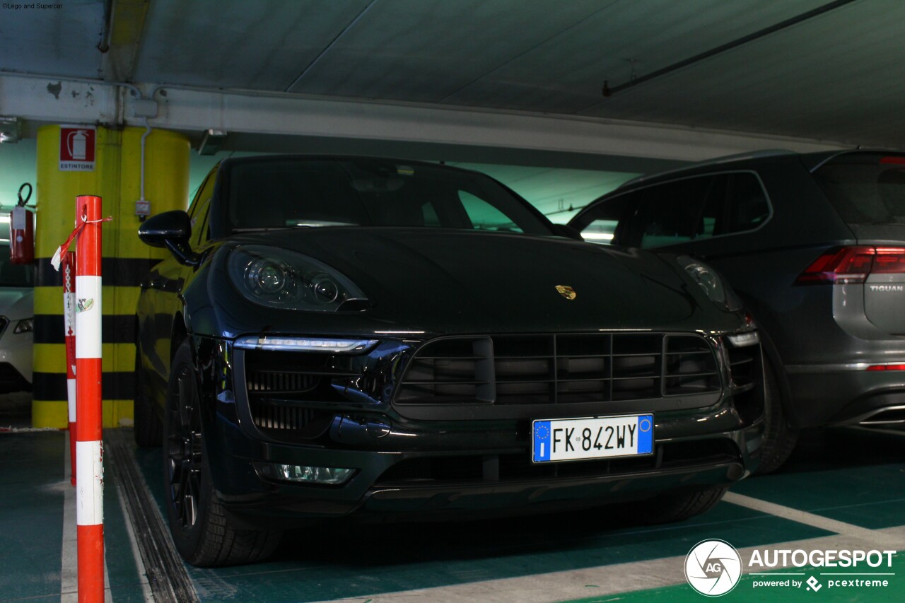 Porsche 95B Macan GTS