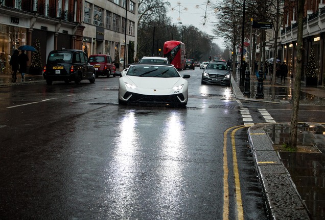 Lamborghini Huracán LP640-4 Performante Spyder