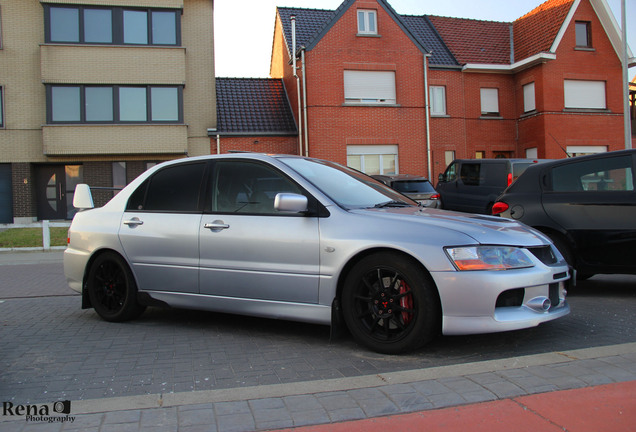 Mitsubishi Lancer Evolution IX