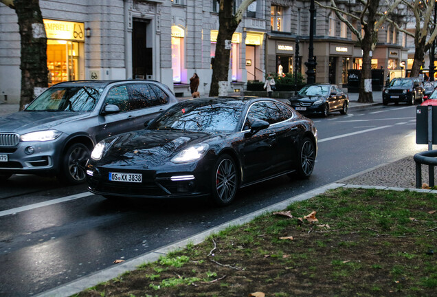 Porsche 971 Panamera Turbo