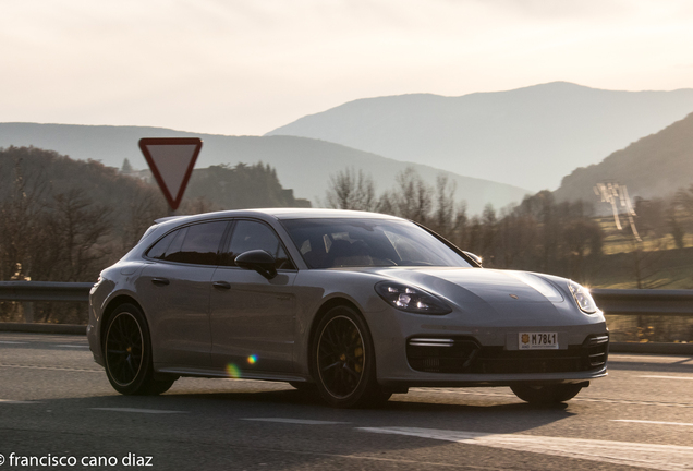 Porsche 971 Panamera Turbo S E-Hybrid Sport Turismo