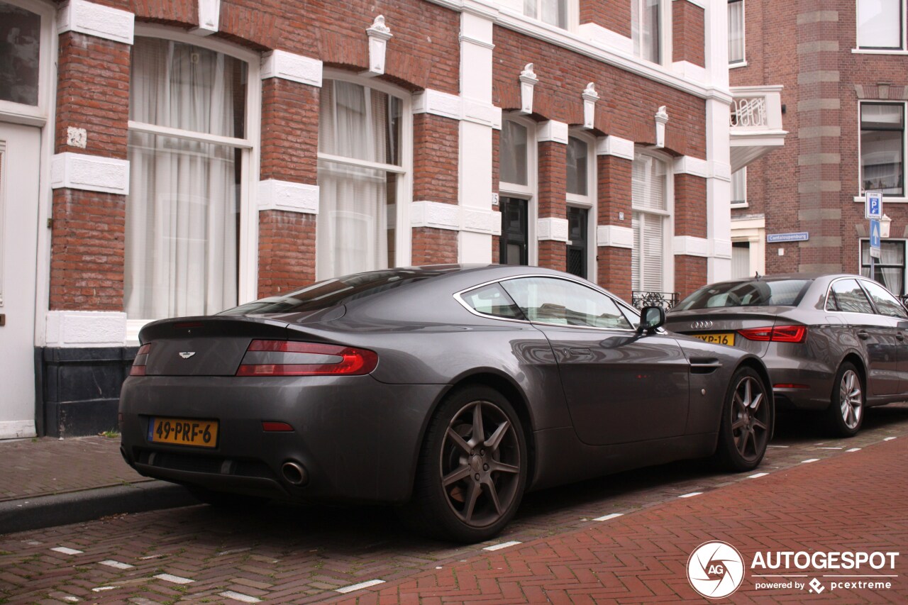 Aston Martin V8 Vantage