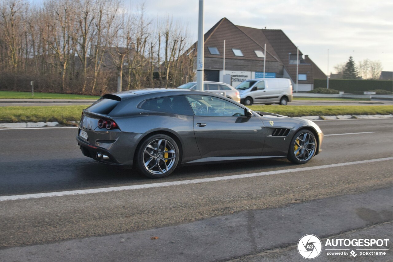 Ferrari GTC4Lusso T