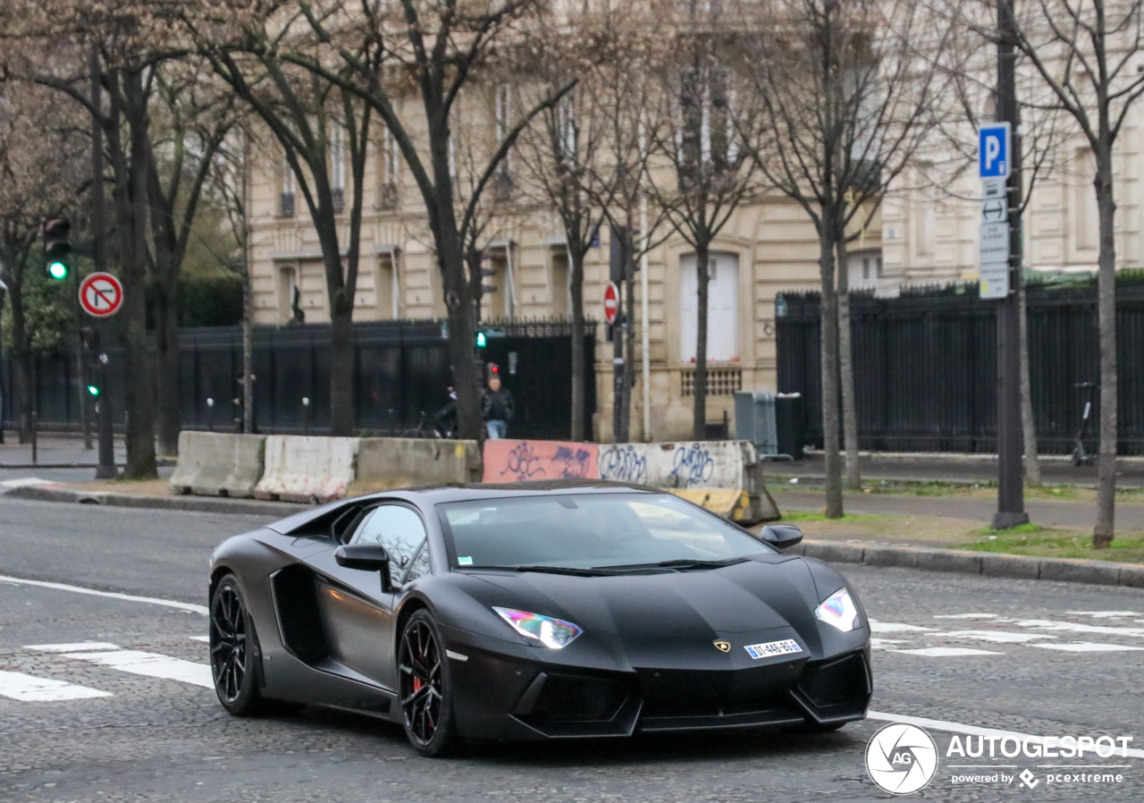 Lamborghini Aventador LP700-4