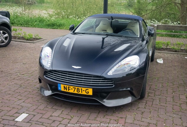 Aston Martin Vanquish Volante