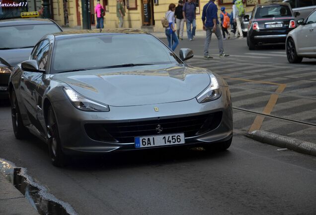 Ferrari GTC4Lusso T