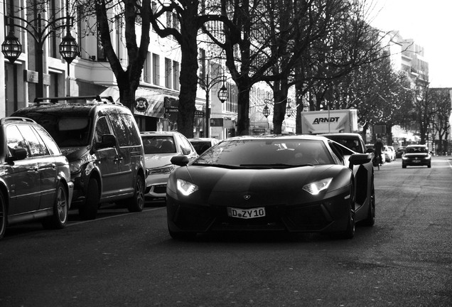 Lamborghini Aventador LP700-4 Roadster