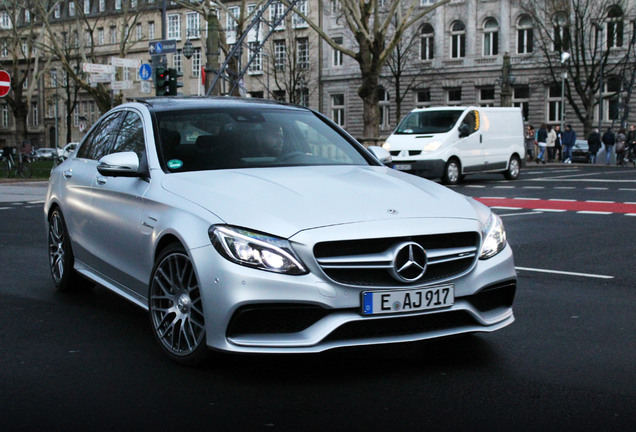 Mercedes-AMG C 63 W205