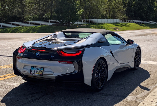 BMW i8 Roadster