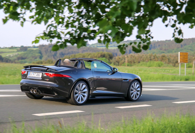 Jaguar F-TYPE S AWD Convertible