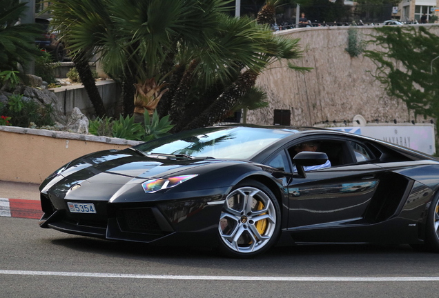 Lamborghini Aventador LP700-4