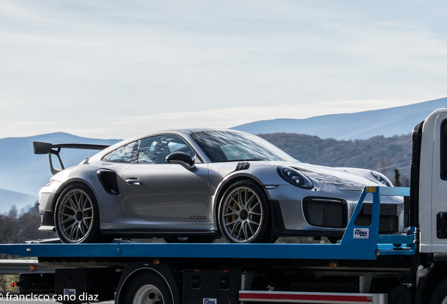 Porsche 991 GT2 RS Weissach Package