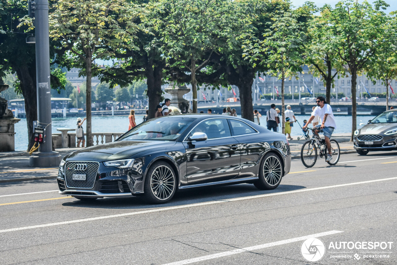 Audi RS5 B8 2012