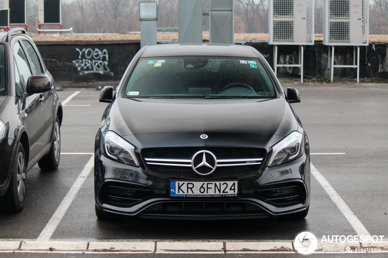 Mercedes-AMG A 45 W176 2015