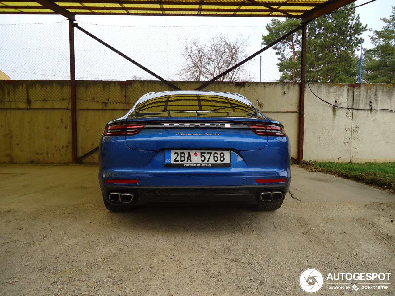 Porsche 971 Panamera Turbo