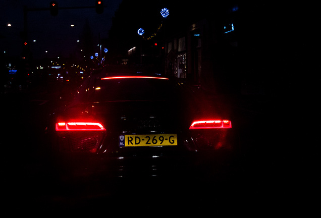 Audi R8 V10 Plus 2015