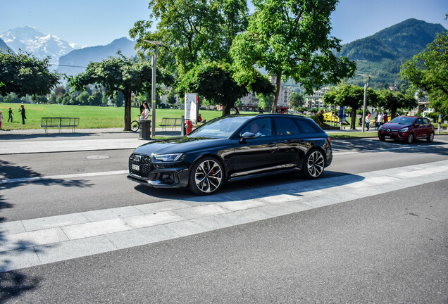 Audi RS4 Avant B9