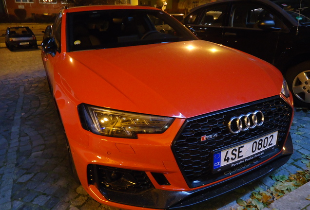 Audi RS4 Avant B9