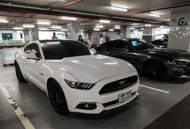 Ford Mustang GT 2015