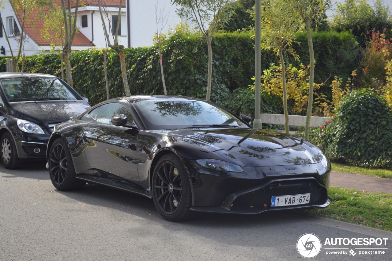 Aston Martin V8 Vantage 2018