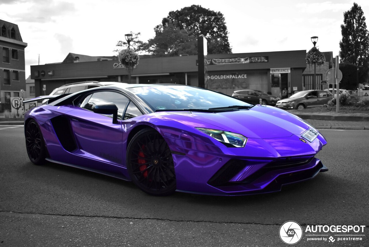 Lamborghini Aventador S LP740-4 DMC