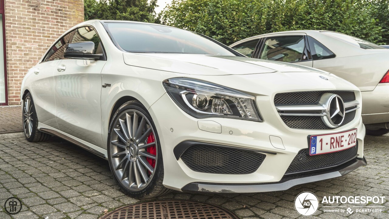 Mercedes-Benz CLA 45 AMG C117