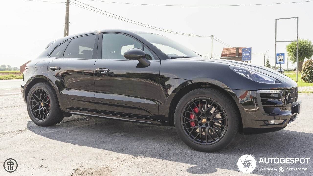 Porsche 95B Macan GTS