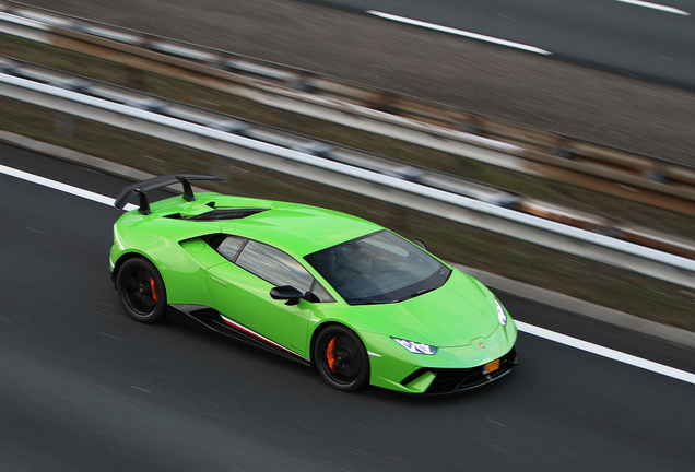 Lamborghini Huracán LP640-4 Performante