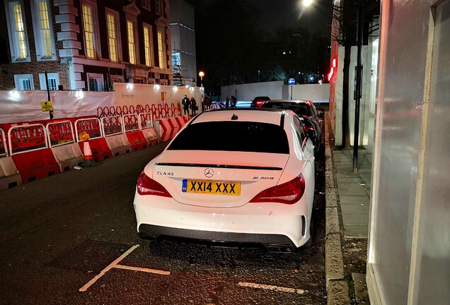 Mercedes-Benz CLA 45 AMG C117