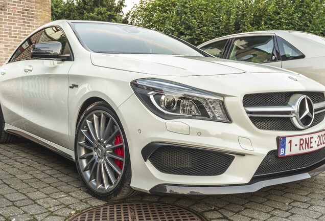 Mercedes-Benz CLA 45 AMG C117