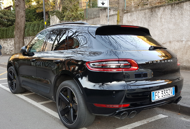 Porsche 95B Macan GTS