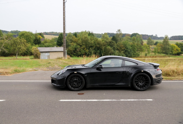 Porsche 992 Turbo