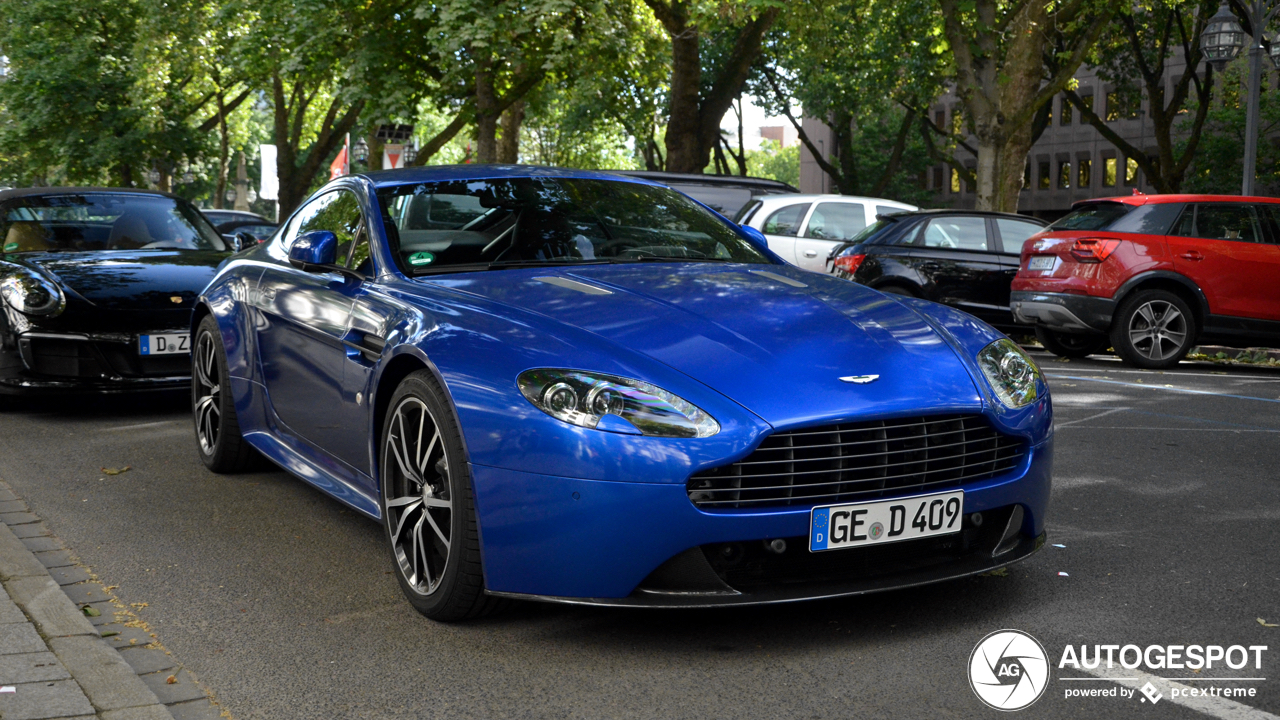 Aston Martin V8 Vantage S