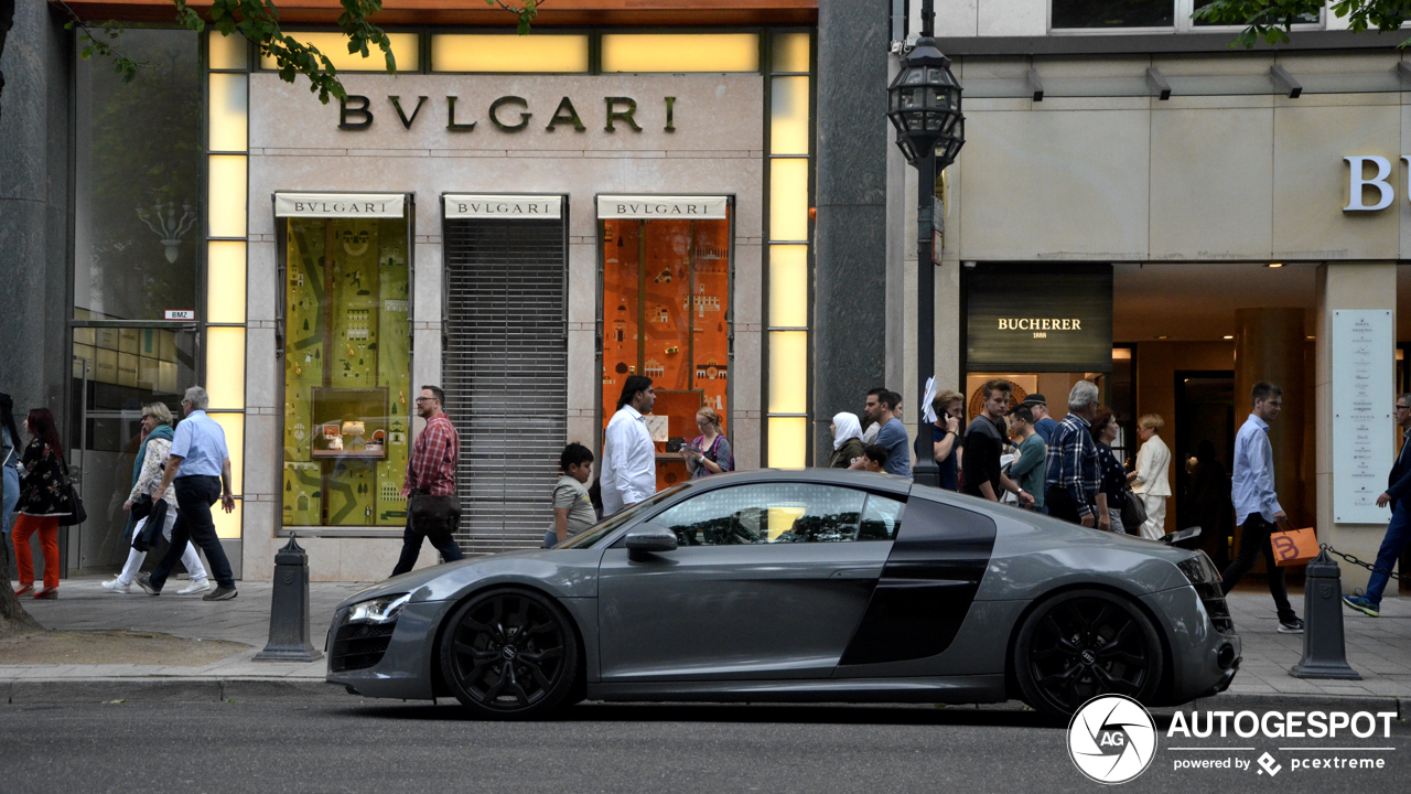 Audi R8 V10